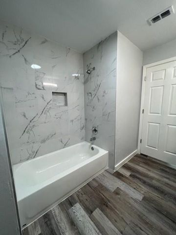 710 Avenue J Place, Conroe, TX 77301