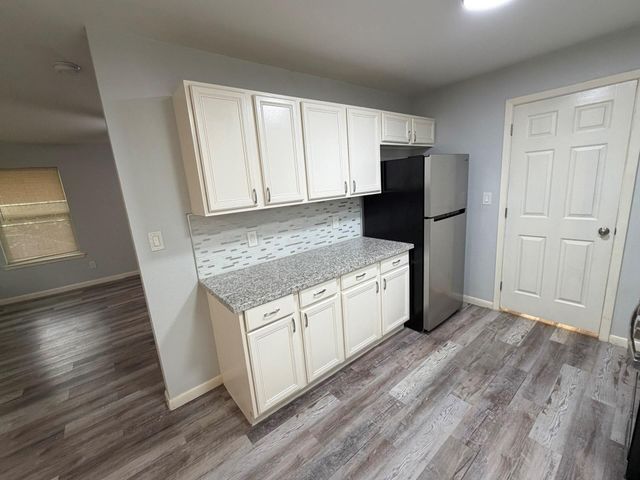 710 Avenue J Place, Conroe, TX 77301