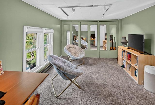 560 Toepfer Avenue, Madison, WI 53711