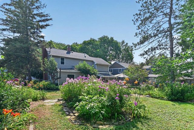 560 Toepfer Avenue, Madison, WI 53711