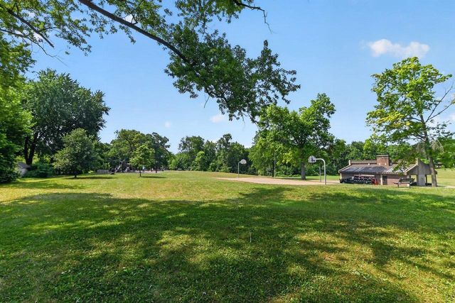 560 Toepfer Avenue, Madison, WI 53711