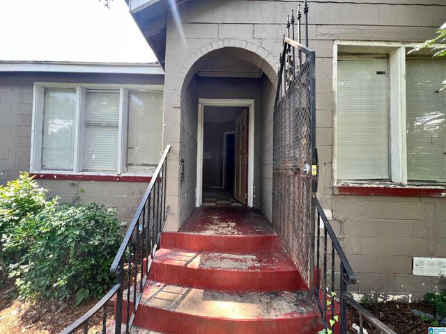 2224 PEARSON AVENUE SW, Birmingham, AL 35211