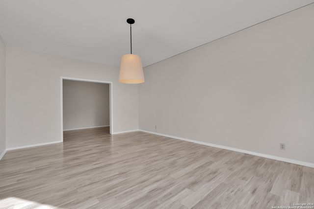 3678 Hidden Dr Apt 601, San Antonio, TX 78217