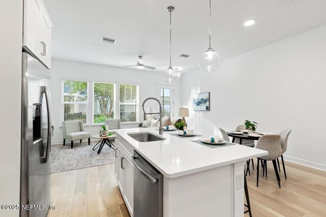 11454 WHITE CAP Court, Jacksonville, FL 32256