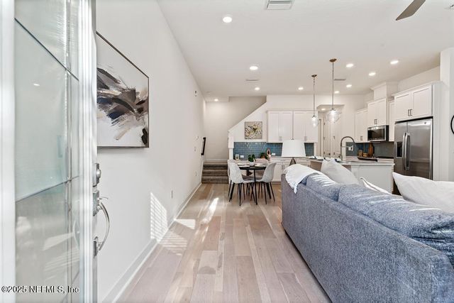 11454 WHITE CAP Court, Jacksonville, FL 32256