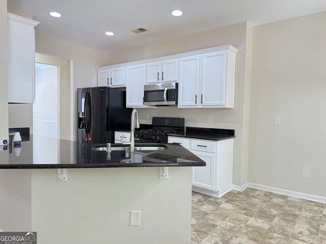 1109 Sandy Bank Court, Auburn, GA 30011