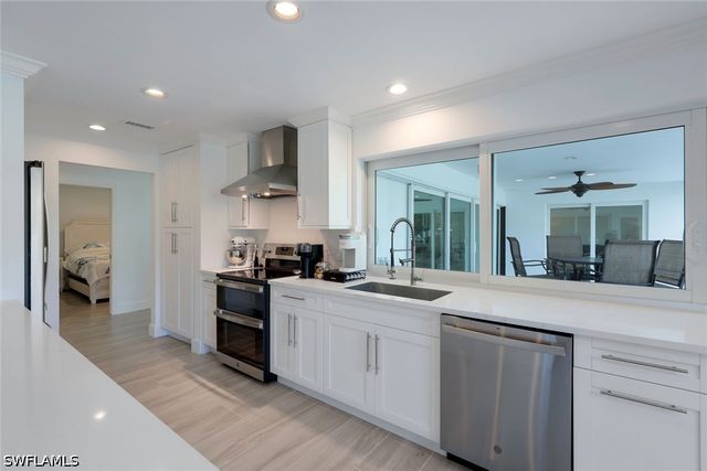 1250 Tuna CT, Naples, FL 34102