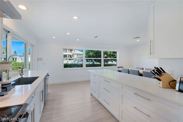 1250 Tuna CT, Naples, FL 34102