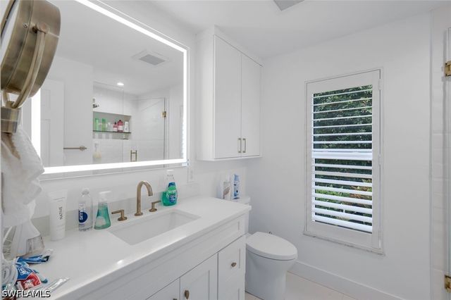 1250 Tuna CT, Naples, FL 34102