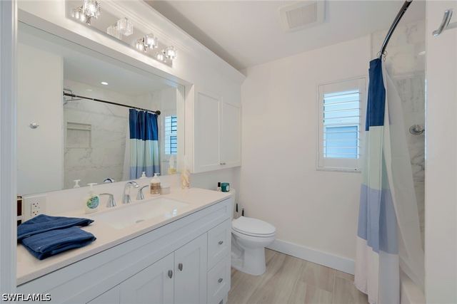 1250 Tuna CT, Naples, FL 34102