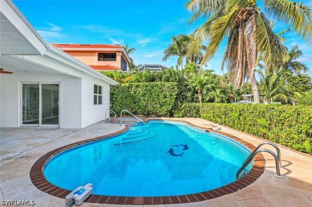 1250 Tuna CT, Naples, FL 34102