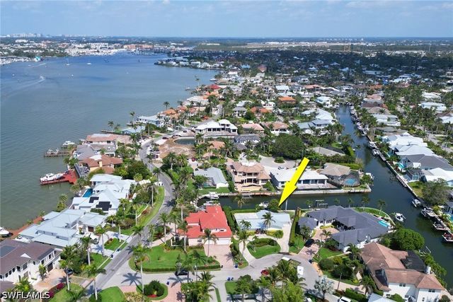 1250 Tuna CT, Naples, FL 34102