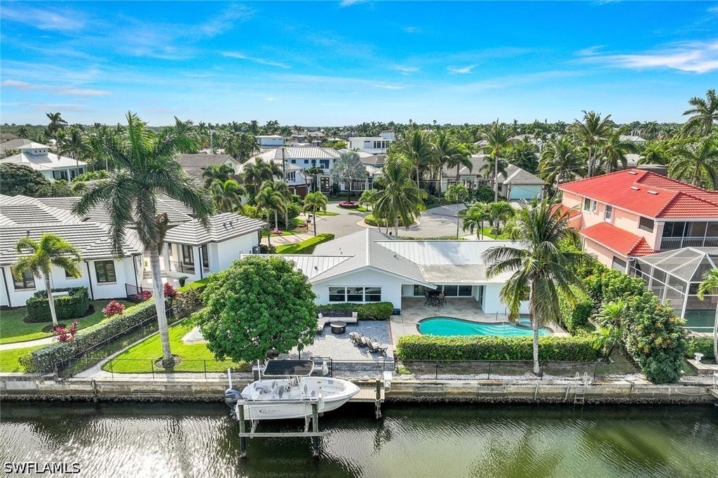 1250 Tuna CT, Naples, FL 34102