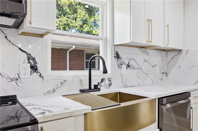 340 Brooks Avenue SW, Atlanta, GA 30310