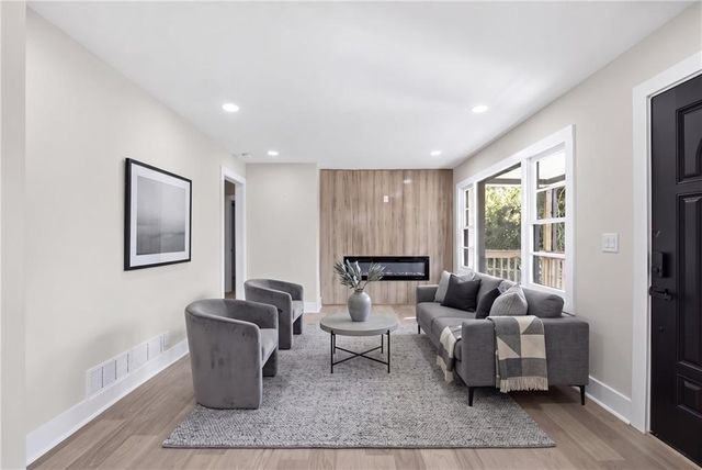 340 Brooks Avenue SW, Atlanta, GA 30310