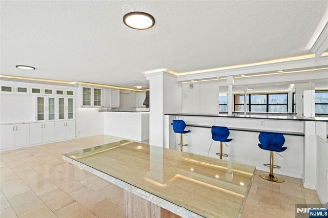 7004 Boulevard East 26D, Guttenberg, NJ 07093