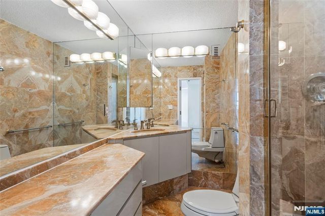 7004 Boulevard East 26D, Guttenberg, NJ 07093