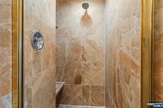 7004 Boulevard East 26D, Guttenberg, NJ 07093