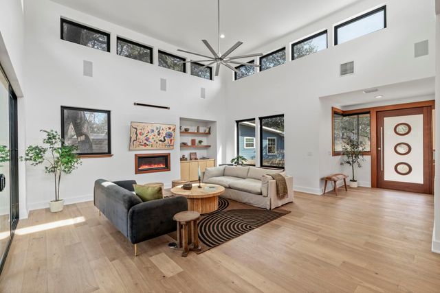 4602 Rue ST, Austin, TX 78731