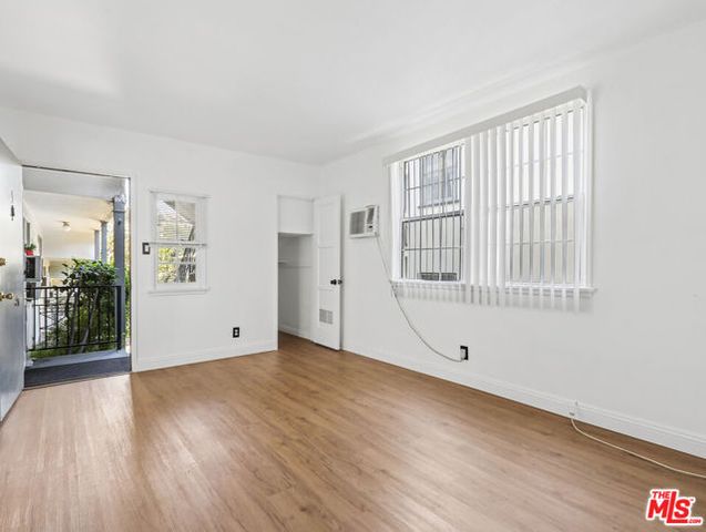 4010 Los Feliz Boulevard 9, Los Angeles, CA 90027
