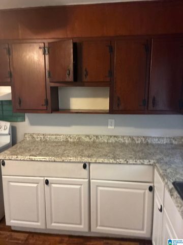 2241 1ST PLACE NW, Center Point, AL 35215