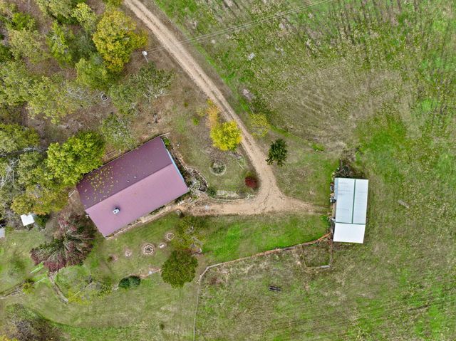 557 Hagewood Lane, Theodosia, MO 65761