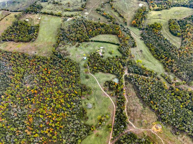 557 Hagewood Lane, Theodosia, MO 65761