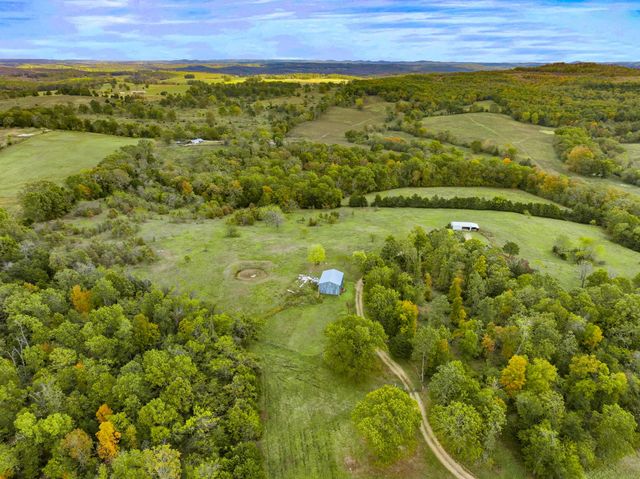 557 Hagewood Lane, Theodosia, MO 65761