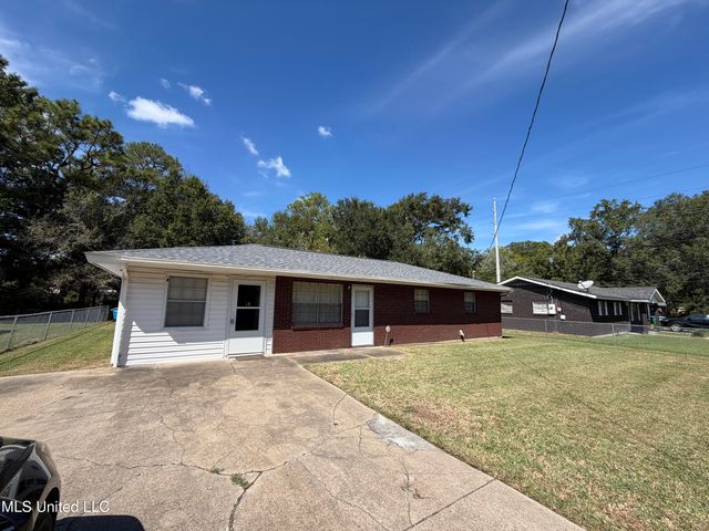 3021 Doby Street, Pascagoula, MS 39567