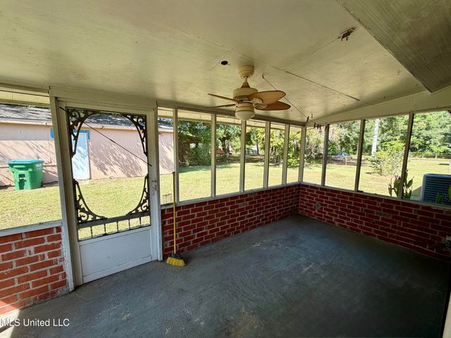 3021 Doby Street, Pascagoula, MS 39567