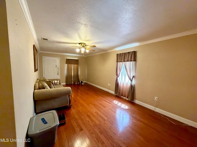 3021 Doby Street, Pascagoula, MS 39567