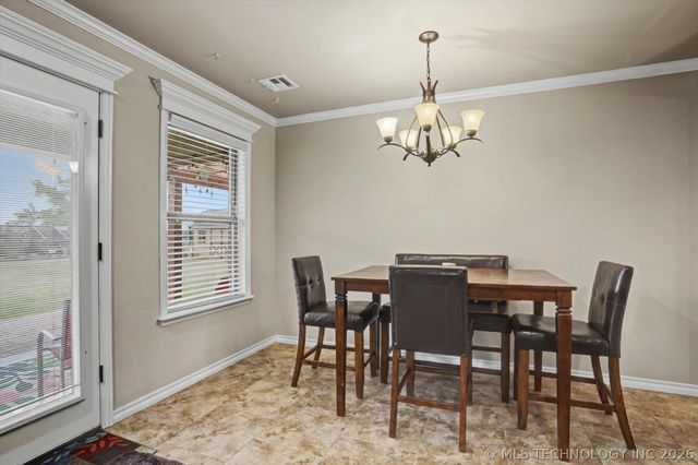 9920 Tall Pine Lane, Claremore, OK 74017