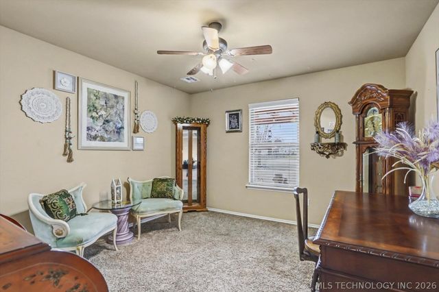 9920 Tall Pine Lane, Claremore, OK 74017