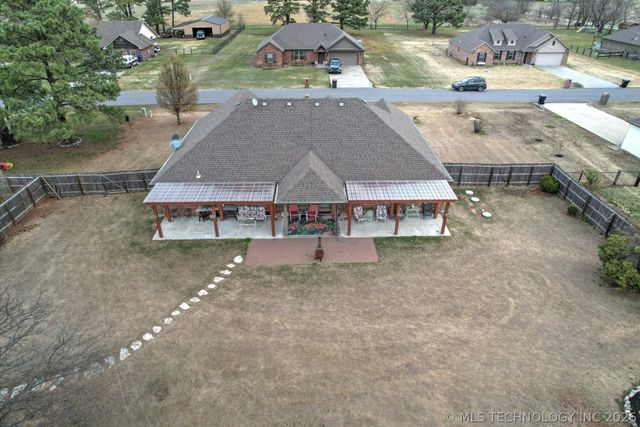 9920 Tall Pine Lane, Claremore, OK 74017