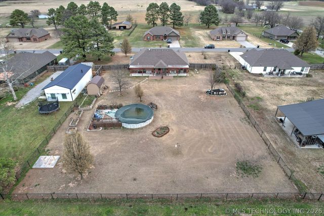 9920 Tall Pine Lane, Claremore, OK 74017