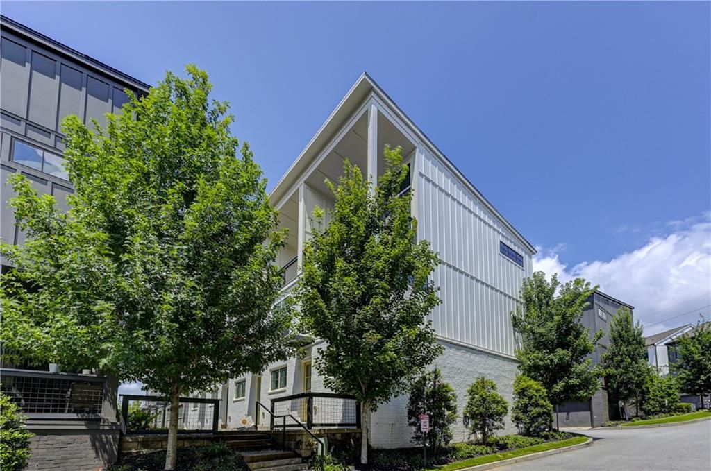 900 Brees Court, Atlanta, GA 30318