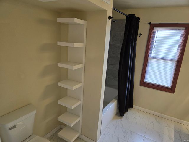 5317 Bechtel Court, Marion, IN 46952