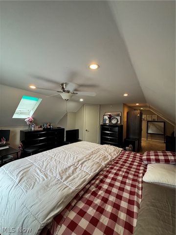 1753 Temple Avenue, Mayfield Heights, OH 44124