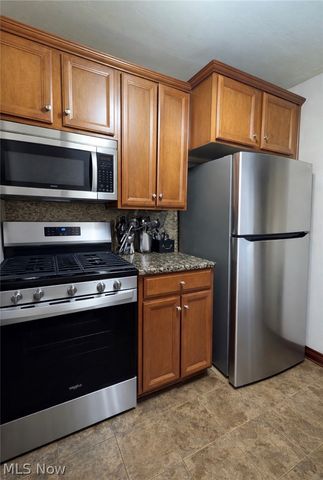 1753 Temple Avenue, Mayfield Heights, OH 44124