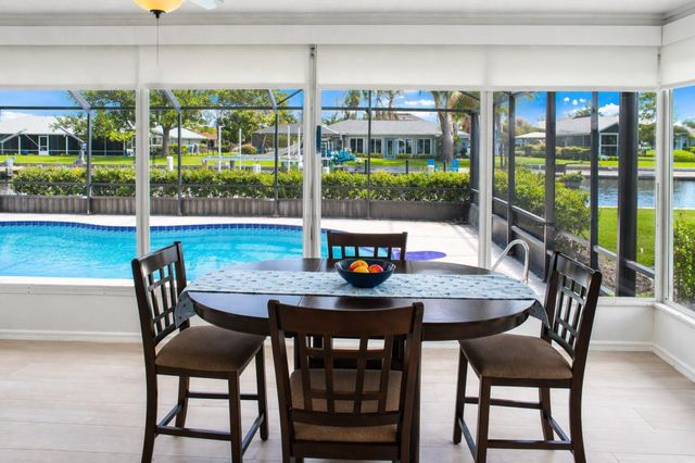 2066 5TH Court SE, Vero Beach, FL 32962