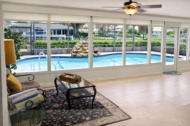 2066 5TH Court SE, Vero Beach, FL 32962