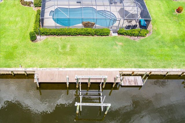 2066 5TH Court SE, Vero Beach, FL 32962