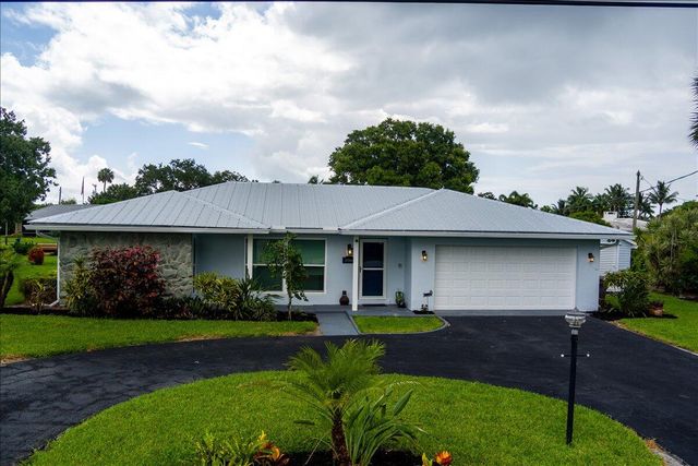 2066 5TH Court SE, Vero Beach, FL 32962