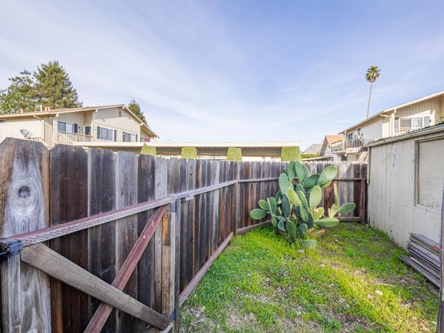 215 Palm Avenue, Watsonville, CA 95076