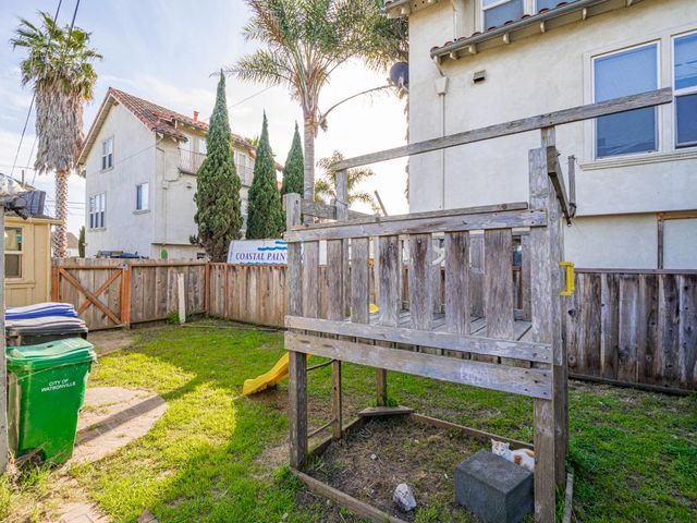 215 Palm Avenue, Watsonville, CA 95076