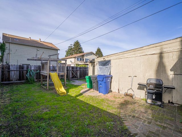 215 Palm Avenue, Watsonville, CA 95076