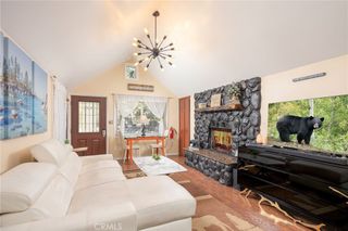 800 Eureka Drive, Big Bear Lake, CA 92315