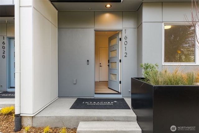 3130 160th Place SE, Bellevue, WA 98008