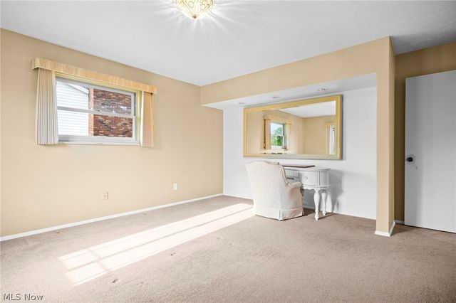 35671 Chesterfield Drive, North Ridgeville, OH 44039