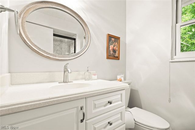 35671 Chesterfield Drive, North Ridgeville, OH 44039